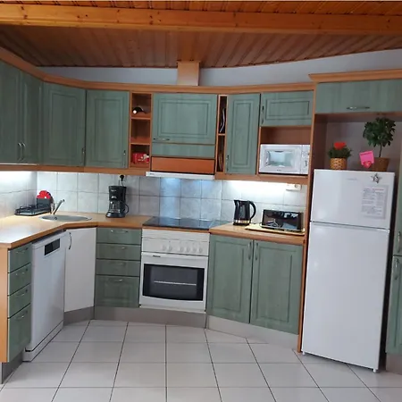 Feriehus Private 2-bedroom With Terrace In Bahia Feliz *